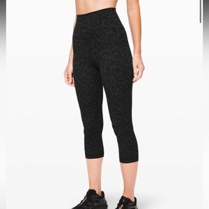 Lululemon Cropped Leggings